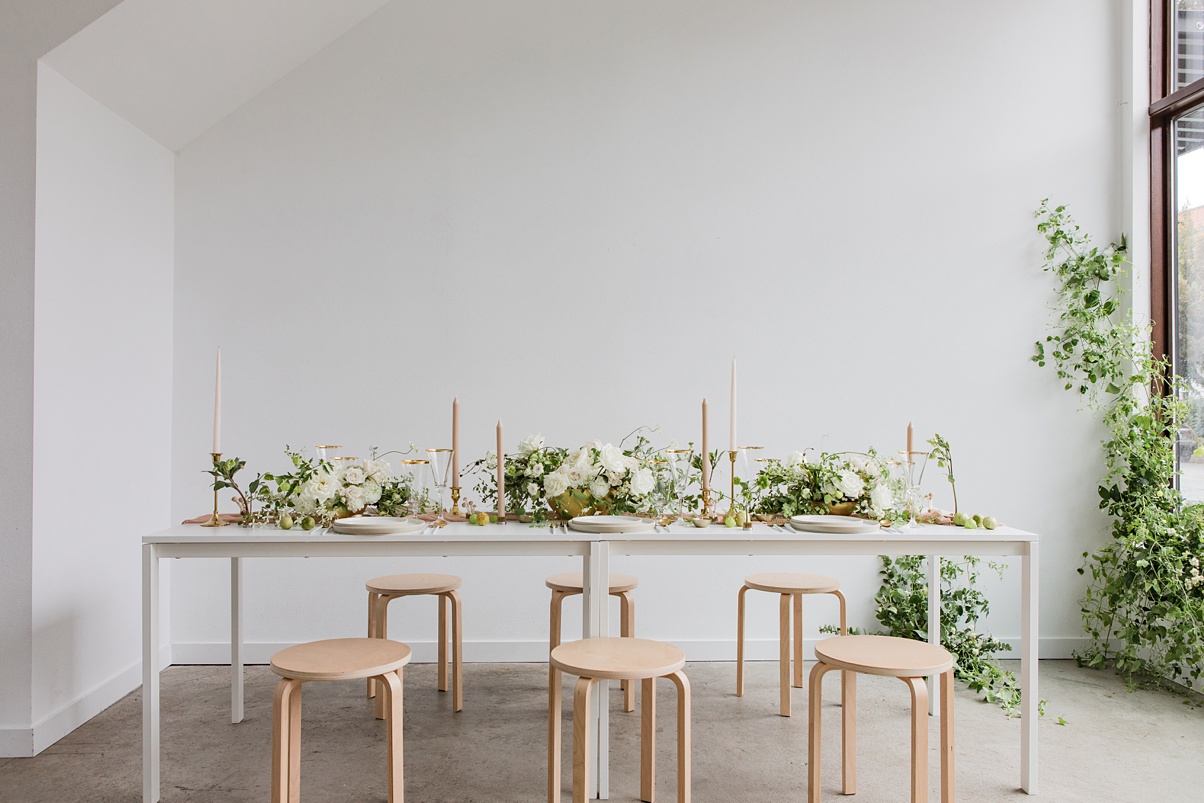 The indoor table setup