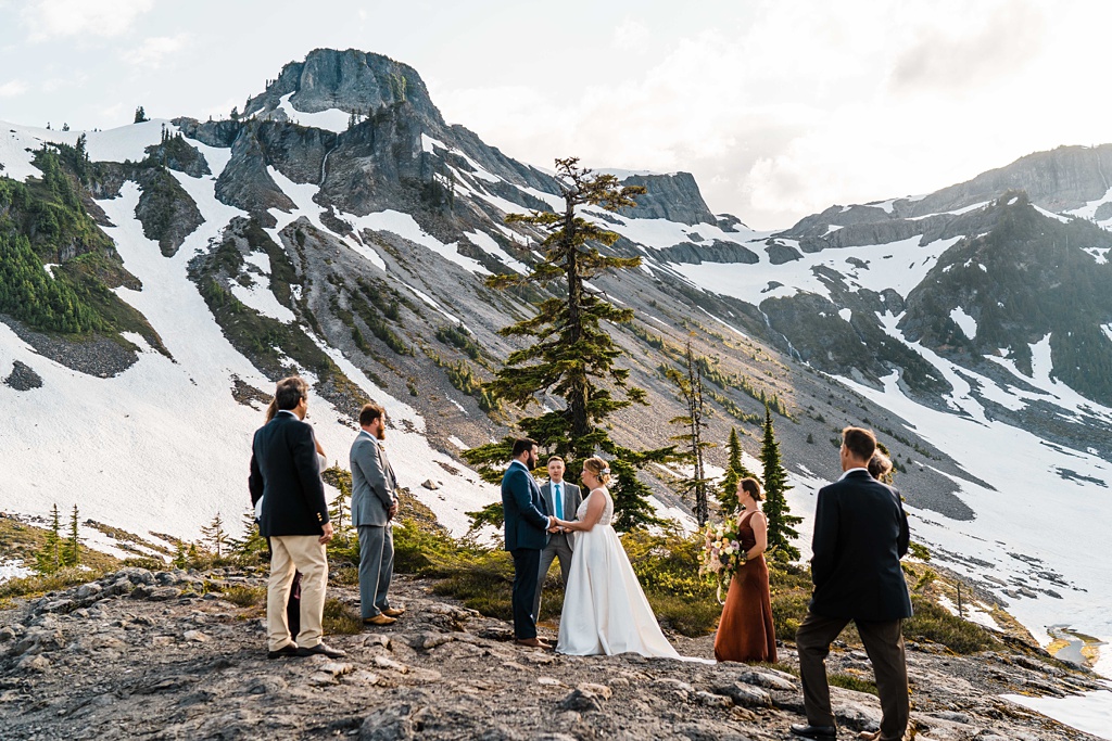 Mountain-Wedding-with-Vibrant-Summer-Blooms-Ceremony The Mountaintop wedding ceremony