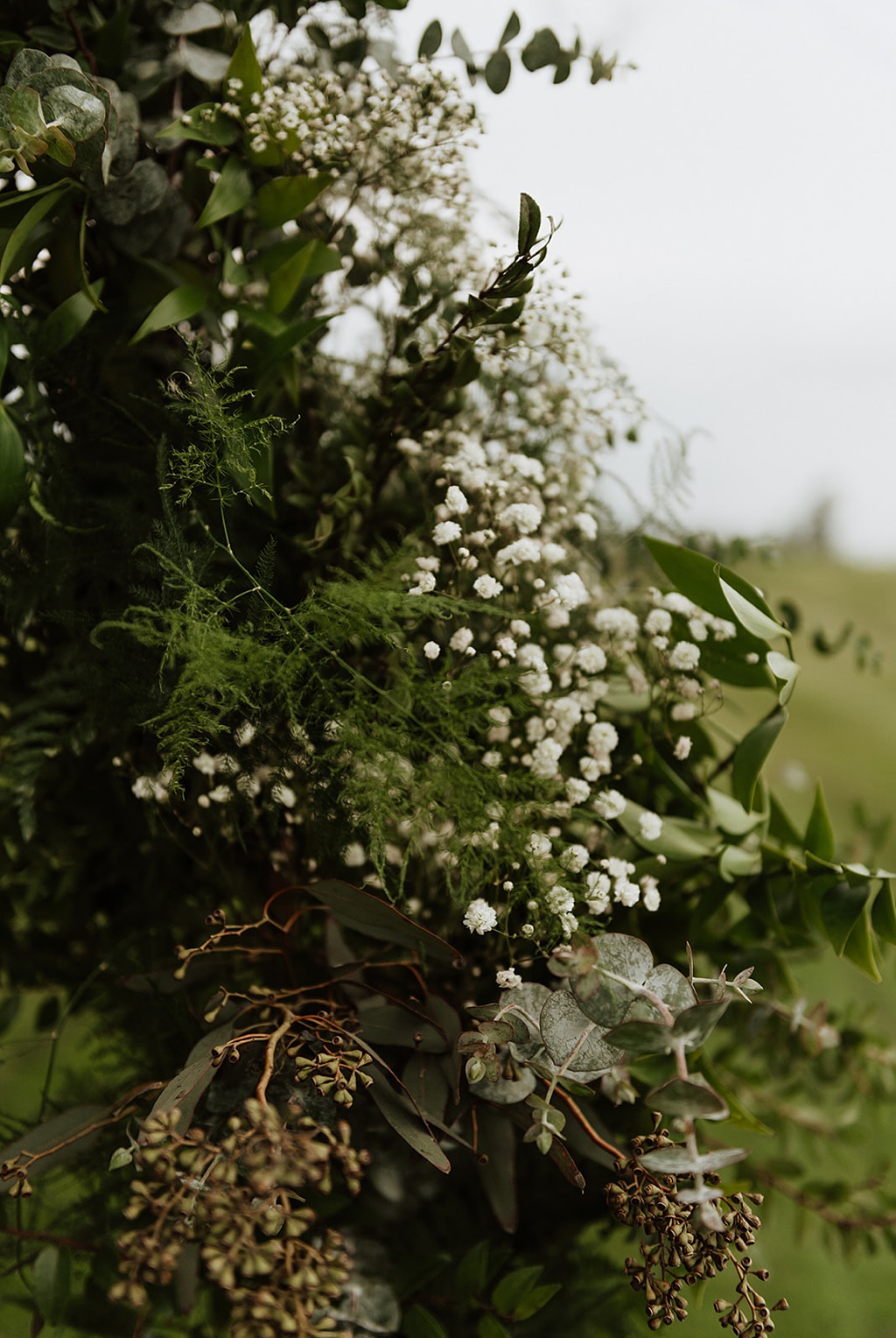 Wedding floral arch details