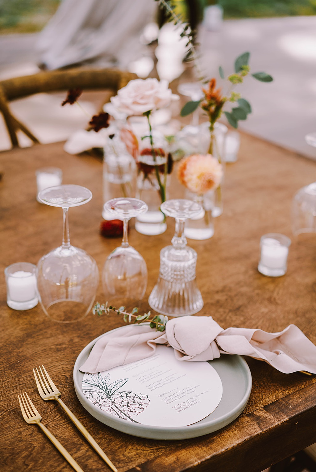 Bloom-Poet-Seattle-Wedding-Florist-Summer-Wedding-Place-Settings.jpg Reception place settings for a summer wedding with pink napkins, menus, and botanical sprigs